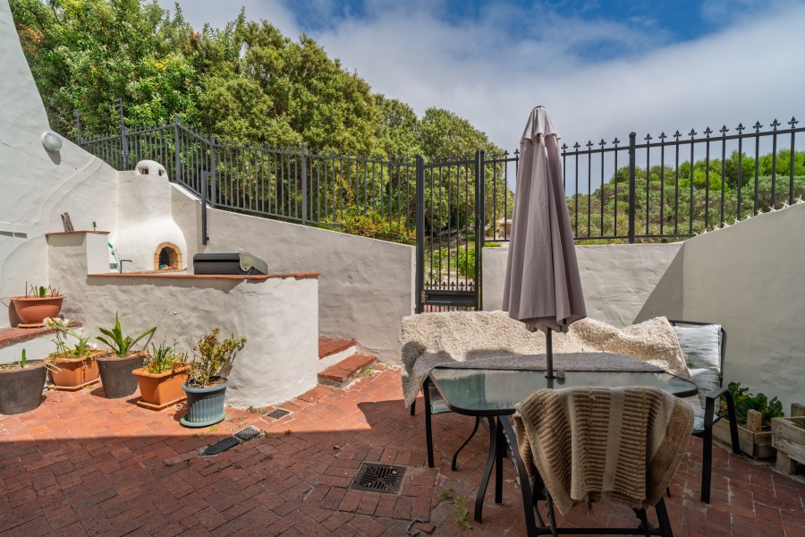 4 Bedroom Property for Sale in Northshore Western Cape